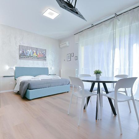 Апартаменти Taron House - Bologna Center Station & Fiera Екстер'єр фото